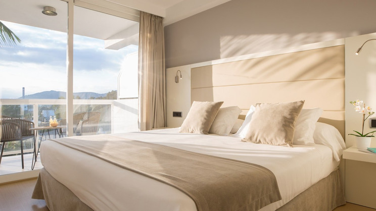 Las Gaviotas Suites Hotel